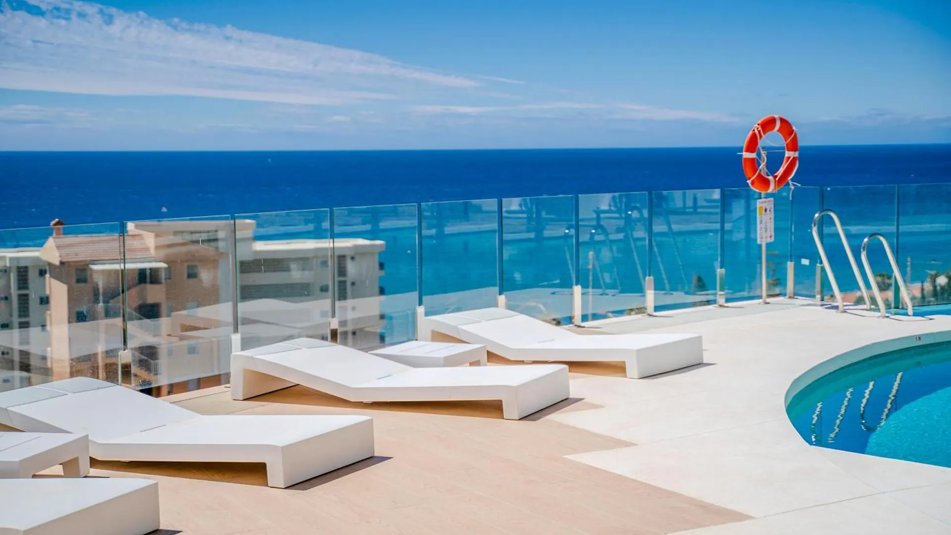 Sea Views Apartment Lucy location